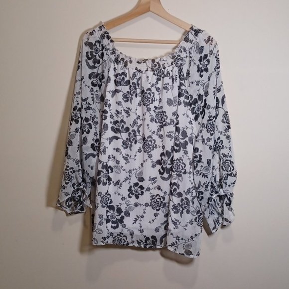 Adrienne Vittadini  White Floral Blouse - Picture 7 of 8